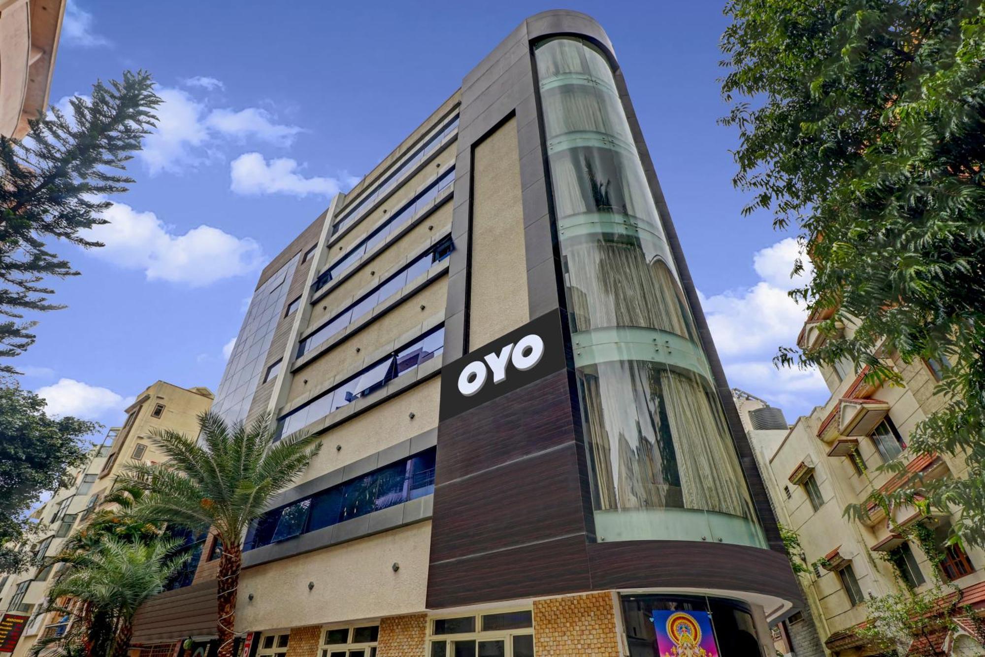 Hotel Collection O Karthika Residency Bangalore Esterno foto
