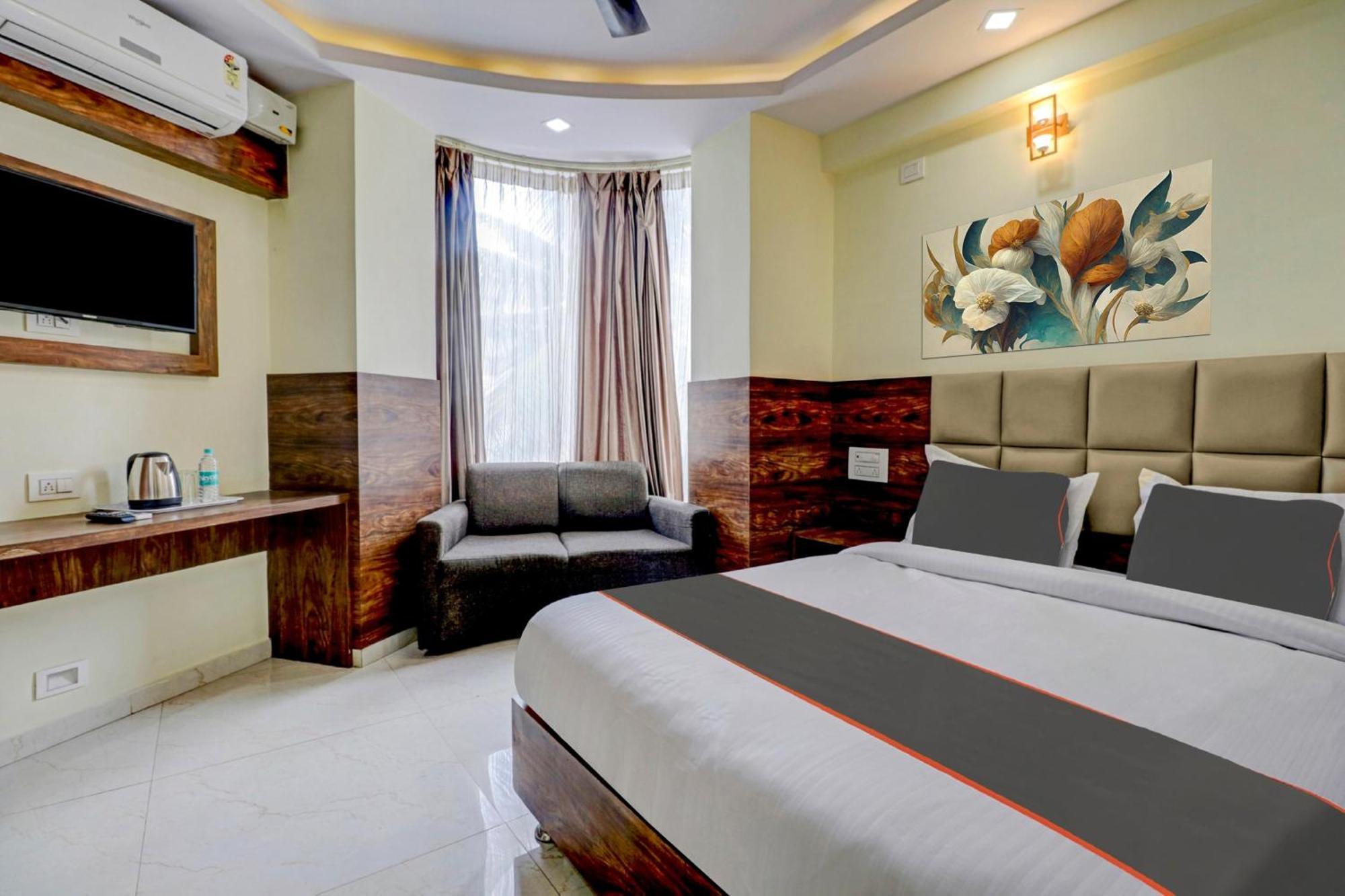 Hotel Collection O Karthika Residency Bangalore Esterno foto